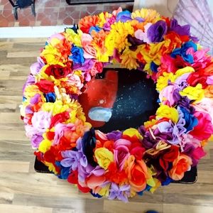Artificial flowers wreath